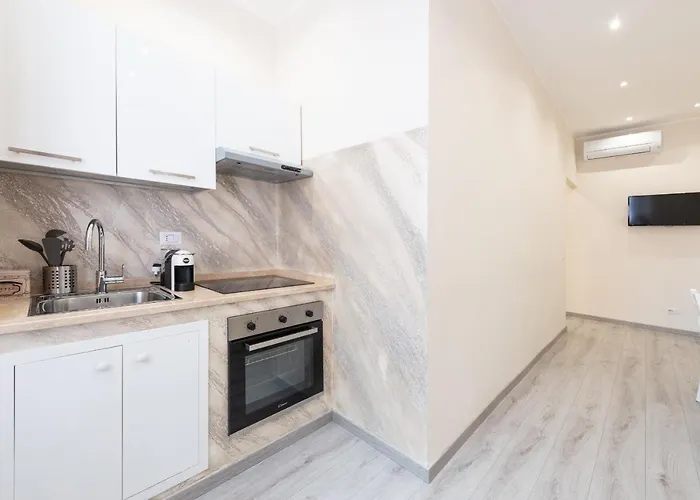 Ancient Apartment *